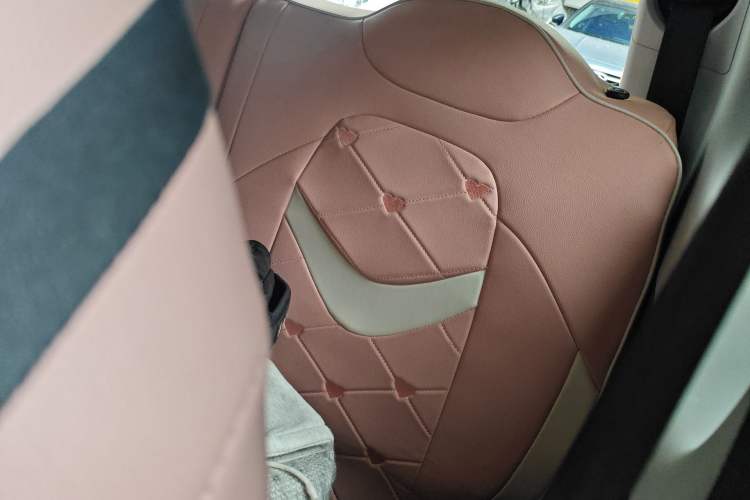 Used Chery QQ Ice Cream 2022 170km Sundae Phosphate Lithium-Ion Left Rear Seat