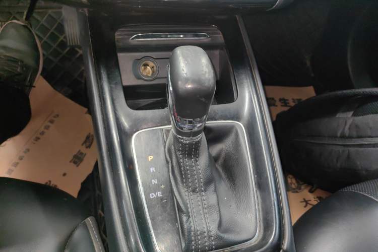 Used Roewe i5 2020 1.5L Automatic 4G Connect Luxury Flagship Edition
