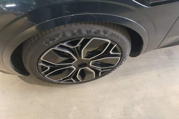 Used Avatr 11 2025 Ultra Pure Electric Rear-Wheel Drive Edition