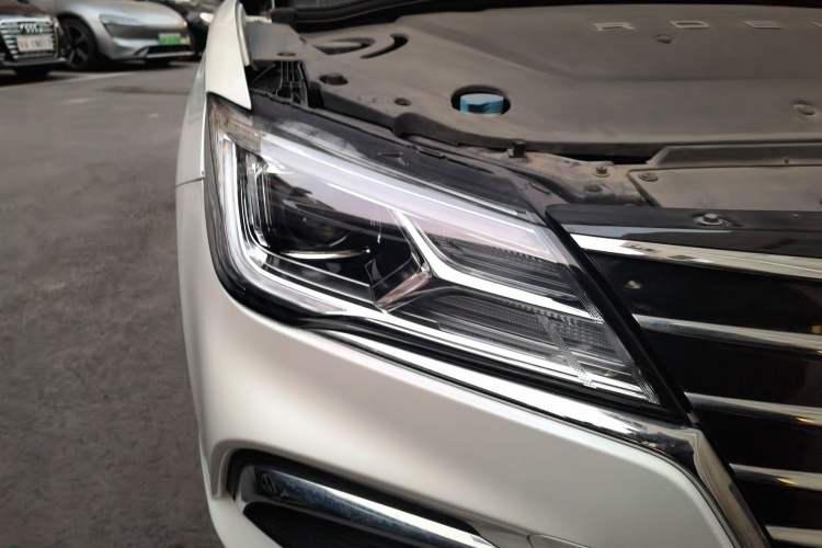 Used Roewe Ei5 2019 Smart Connect Supreme Edition Right Front Headlight