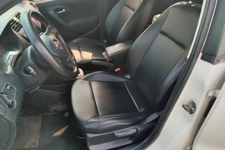 Used Volkswagen Polo 2016 1.4L Automatic Trendy Model
