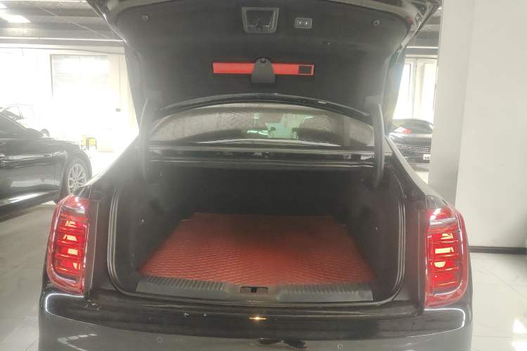 Used Hongqi H9 2022 2.0T Smart Connect Flagship Edition