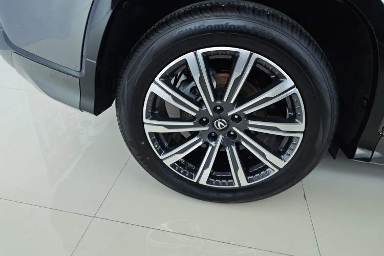 Used CHANGAN CS75 PLUS 2024 3rd Generation Champion Edition 1.5T Intelligent Drive Dynamic Model Right Rear Wheel Hub