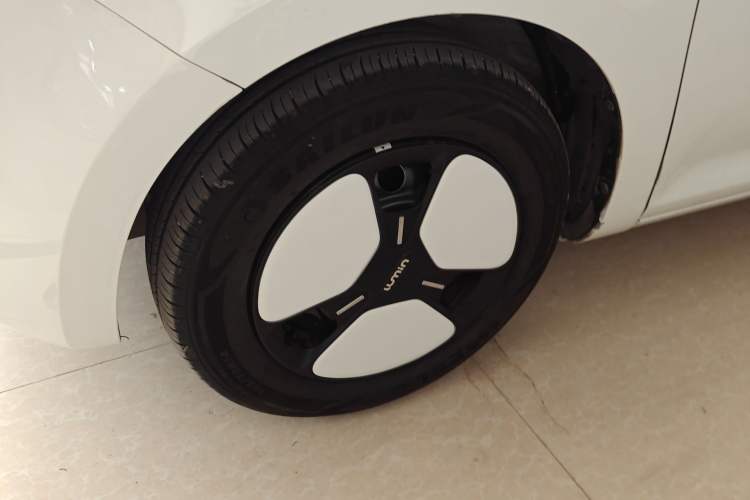 Used CHANGAN NEVO Lumin 2024 205km Launch Edition Left Front Wheel Hub