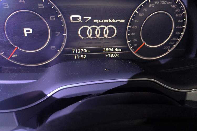 Used Audi Q7 2018 40 TFSI Comfort Model