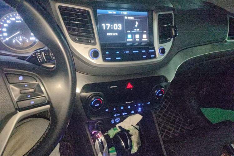 Used Hyundai Tucson 2015 1.6T Dual-Clutch Two-Wheel-Drive Smart Model