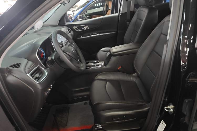 Used Chevrolet Equinox 2019 535T Automatic Chijie Edition China VI Left Front Seat