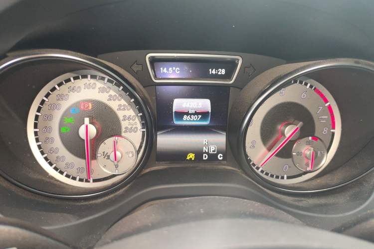 Used Mercedes-Benz GLA 2016 GLA 200 Fashion Model