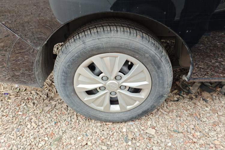 Used JAC Refine M3 2023 PLUS 1.8L 7/8-seater Elite Edition