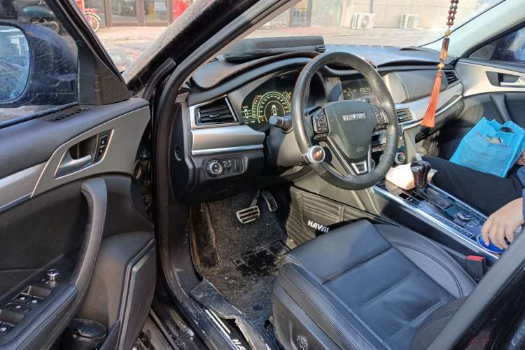 Used Haval H7 2017 Red-Label H7 2.0T Automatic Prestige Model
