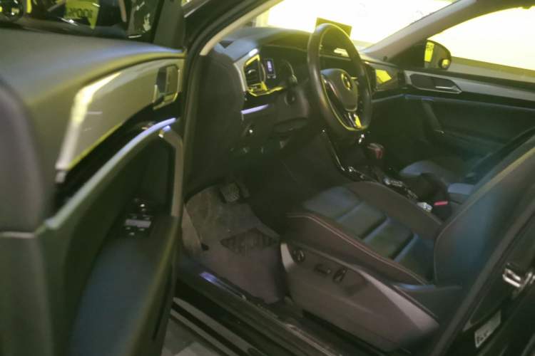 Used Volkswagen Tayron 2020 330TSI Two-Wheel Drive Luxury Smart Connectivity Version