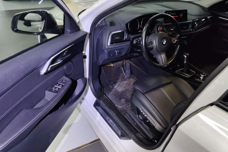 Used BMW 1 Series 2019 118i M Sport Package Driver Seat