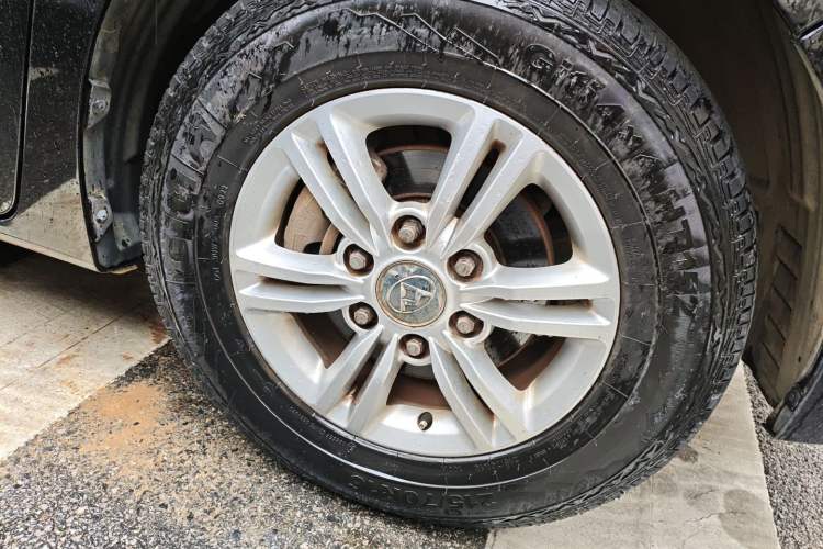 Used SAIC MAXUS G10 2016 2.0T Automatic Elite Edition