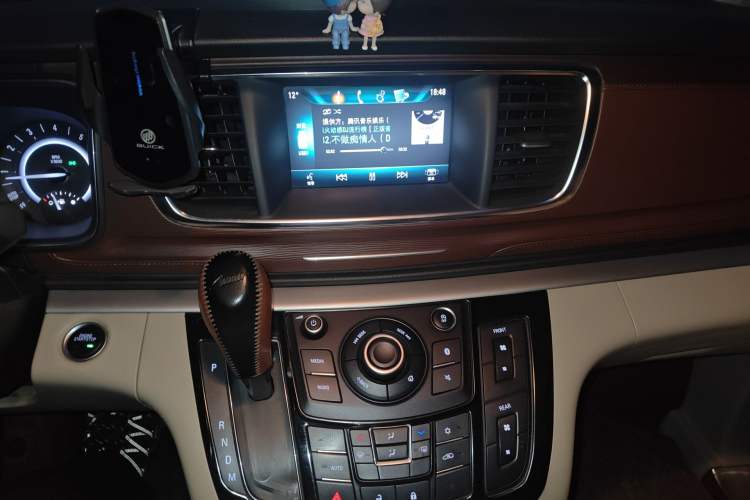 Used Buick GL8 2017 25S Luxury Version China V Standard