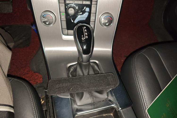 Used Volvo S60 2017 S60L T4 Smart Range Edition
