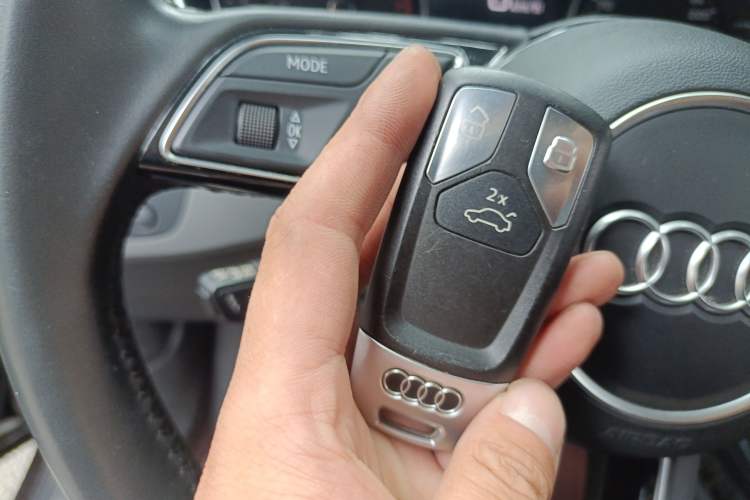 Used Audi A4L 2019 40 TFSI Ambition China VI