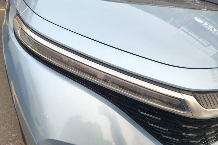 Used Baojun RM-5 2019 1.5T CVT 24-Hour Online Prestige Version 6 Seats Right Front Headlight