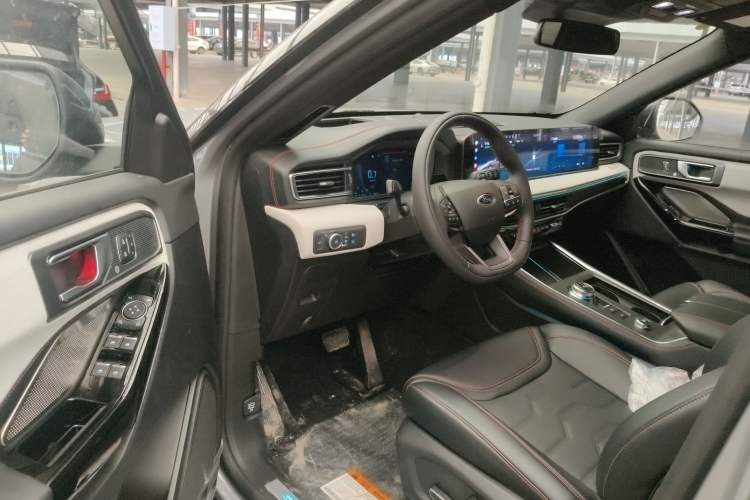 Used Ford Explorer 2024 2.3T EcoBoost All-Wheel Drive ST-LINE 6-Seater