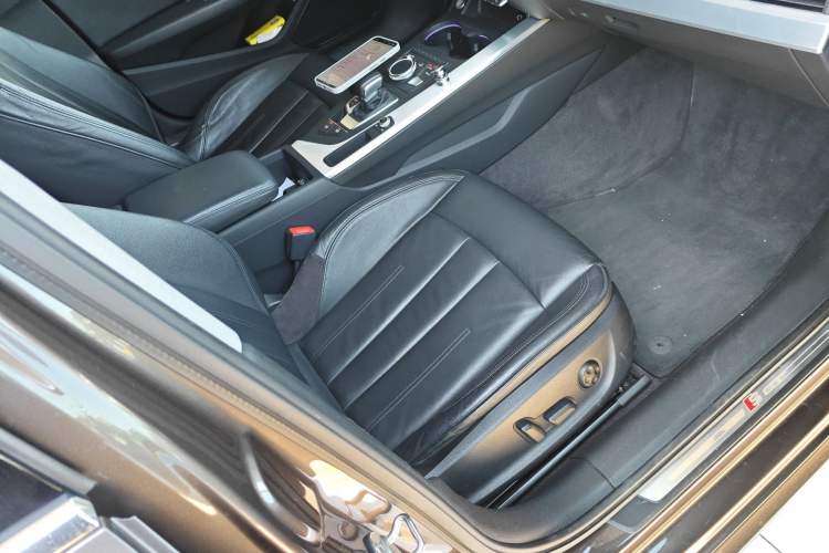 Used Audi A4L 2018 30th Anniversary Edition 40 TFSI Fashion Model