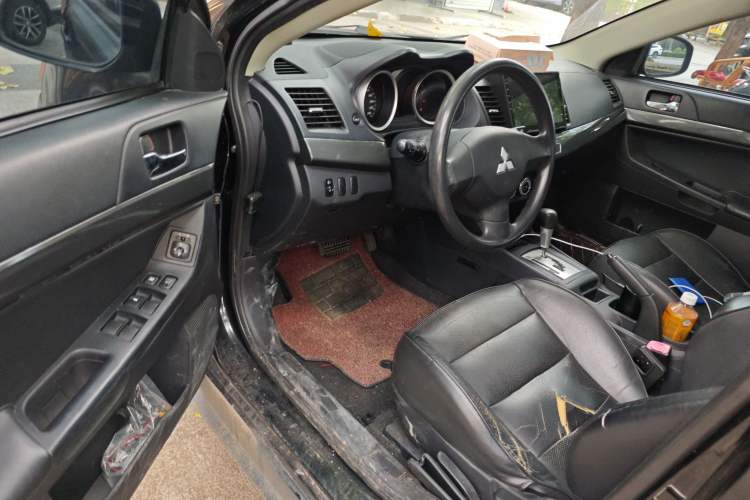 Used Mitsubishi Lancer EX 2013 Fashion Edition 1.8L CVT Comfort Version Driver Seat