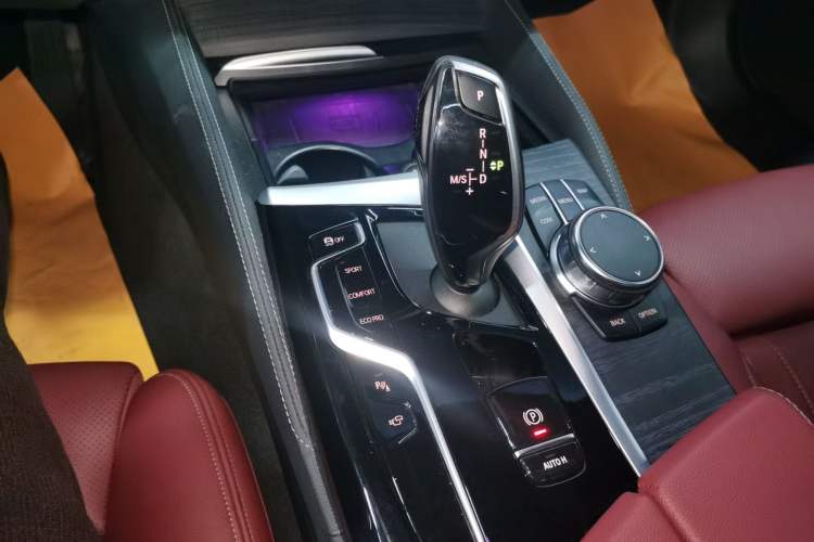 Used BMW 5 Series 2023 530Li Luxury Edition M Sport Package
