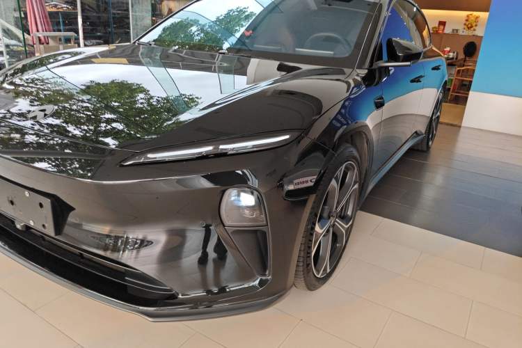 Used Nio ET5T 2024 75kWh Touring Left Front Headlight