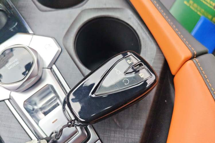 Used CHANGAN UNI-V 2022 1.5T Prestige Version Vehicle Key