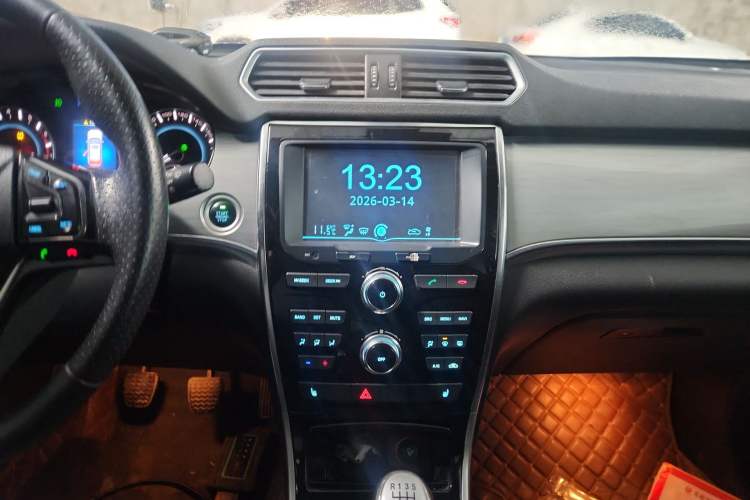 Used Haval H2 2014 1.5T Manual Two-Wheel Drive Elite Edition