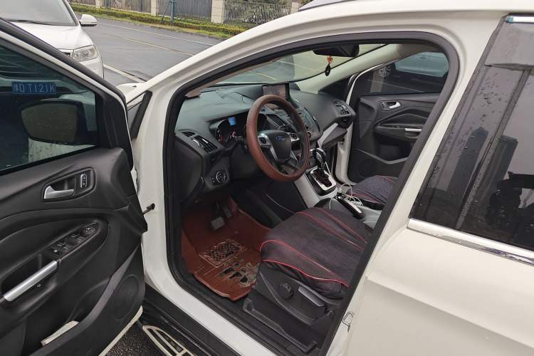 Used Ford Kuga 2015 1.5L GTDi Two-Wheel-Drive Comfort Model