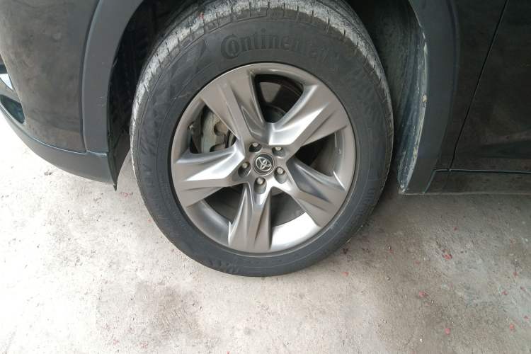 Used Toyota Highlander 2018 2.0T Four-Wheel Drive Prestige Version 7 Seats China VI Standard