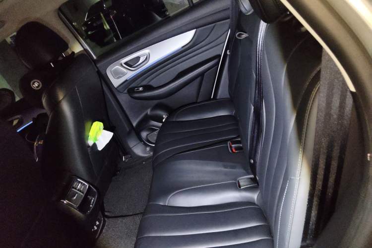 Used Roewe RX5 MAX 2021 Supreme Series 400TGI Automatic Smart Cabin Prestige Edition
