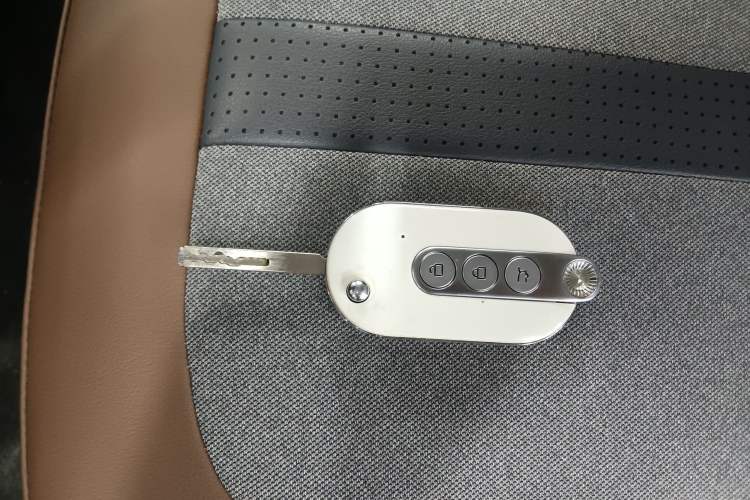 Used Wuling Hongguang MINIEV 2022 GAMEBOY 300km Enthusiast Model with Lithium Iron Phosphate
