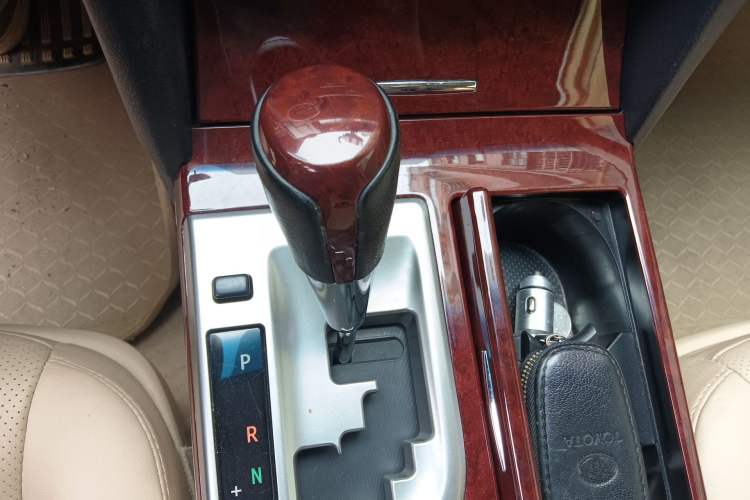 Used Toyota Camry 2013 2.0G Comfort Edition Gear Lever
