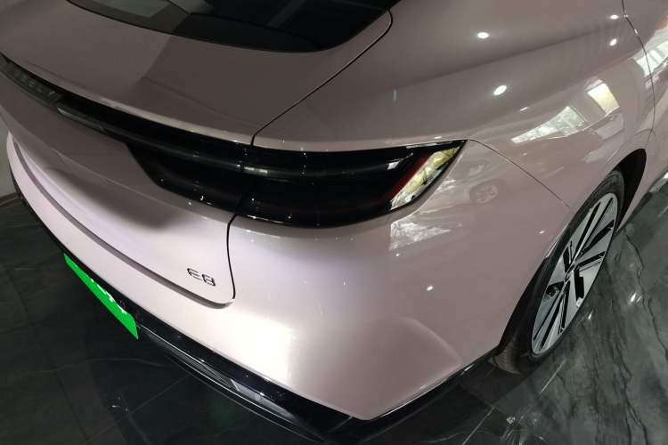 Used Geely Galaxy E8 2024 665 km Range Rear-Drive Starship Intelligent Driving Version
