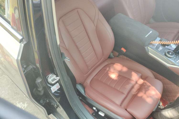 Used BMW 3 Series 2021 325Li M Sport Package Right Front Seat