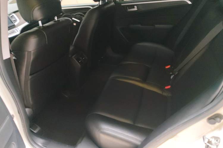 Used Honda Jade 2013 1.8L automatic Comfort version 5 seats Left Rear Seat