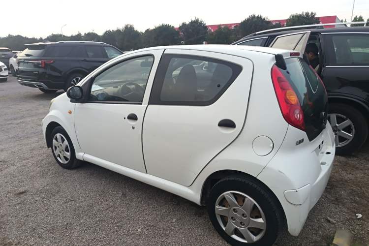 Used BYD F0 2012 1.0L XuanKu Trim
