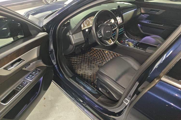 Used Jaguar XFL 2018 XFL 2.0T 250 PS Luxury Edition