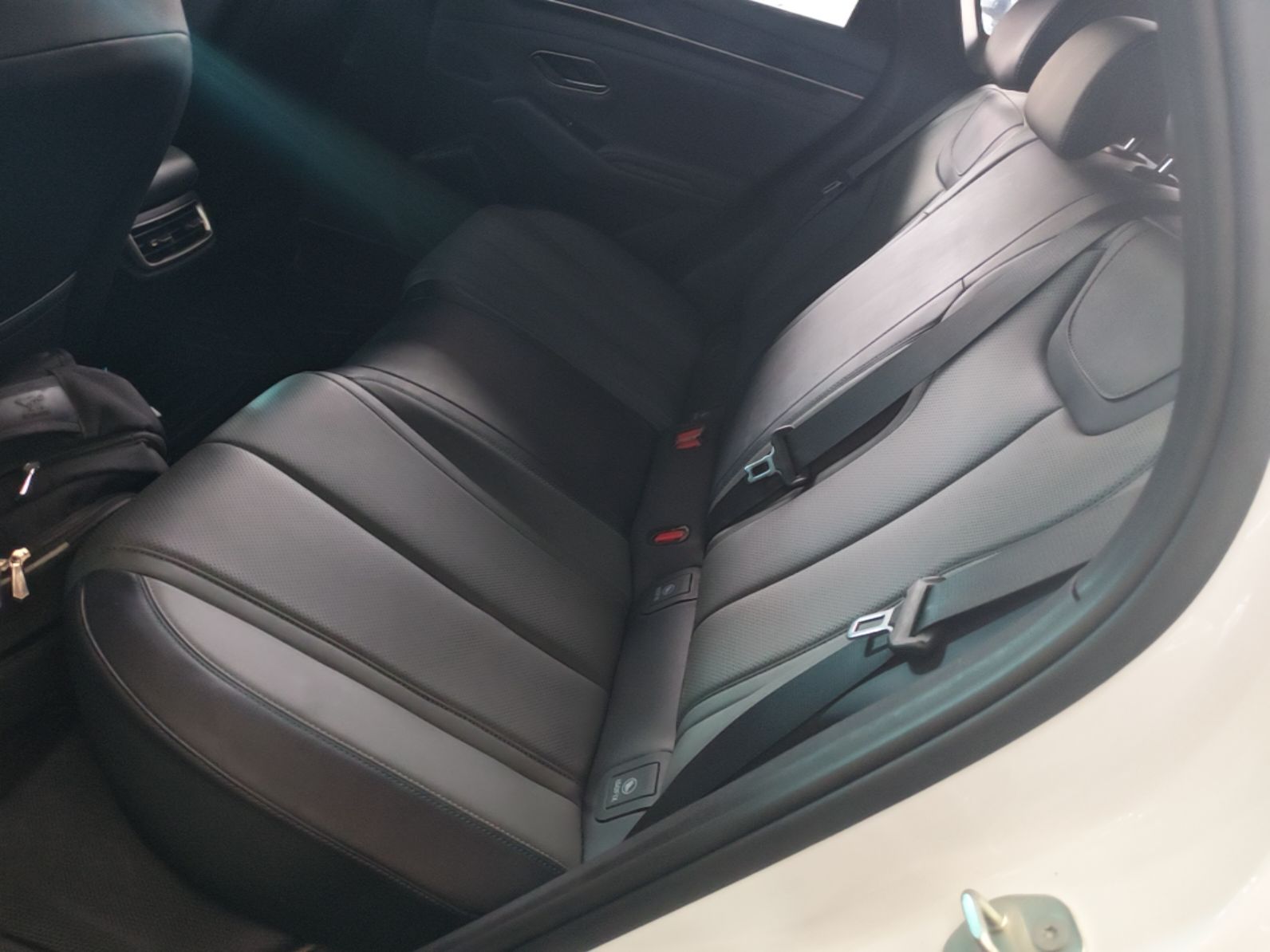 BYD Qin L 2025 DM-i Smart Drive 80KM Leading Model — снимка 20