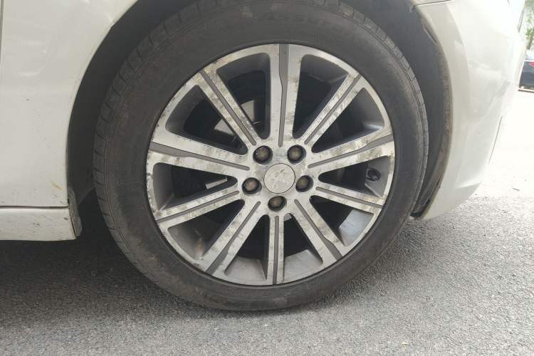 Used Peugeot 408 2014 1.8L Automatic Luxury Edition