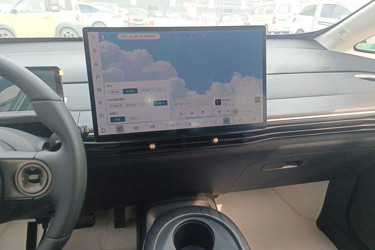 Used Baojun Cloud 2023 460 Max Lingxi Version
