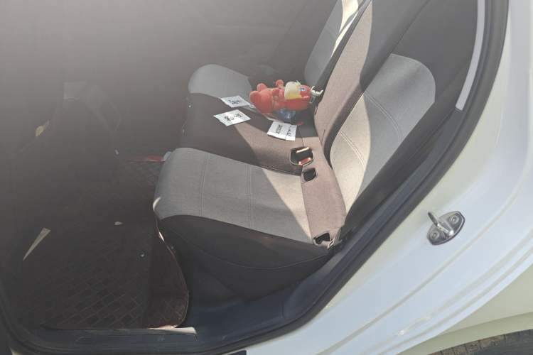 Used Volkswagen Lavida 2023 New Sharp 1.5L Automatic Excellent New Edition Left Rear Seat