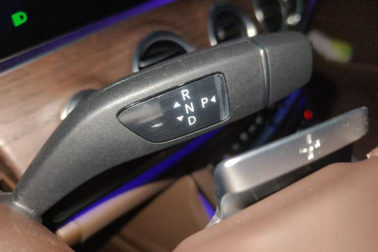 Used Mercedes-Benz E-Class 2022 E 260 L
