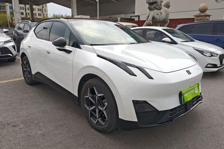 Used Lynk & Co Z20 2025 530 km Range Rear-Wheel Drive Pro Exterior 1