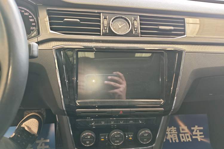 Used Volkswagen Passat 2017 330TSI DSG Luxury Edition