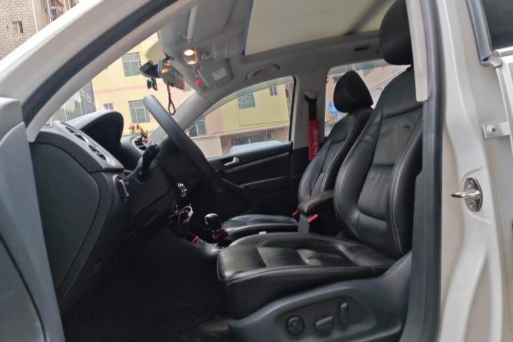 Used Volkswagen Tiguan 2017 300TSI Automatic Two-Wheel Drive Silk Road Comfort Edition Left Front Seat