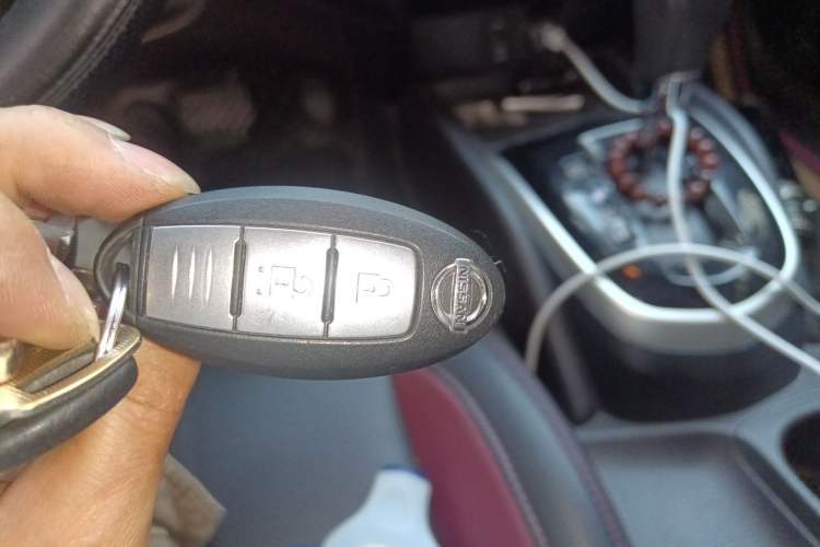 Used Nissan Qashqai 2017 2.0L CVT Luxury Edition China VI Standard Vehicle Key