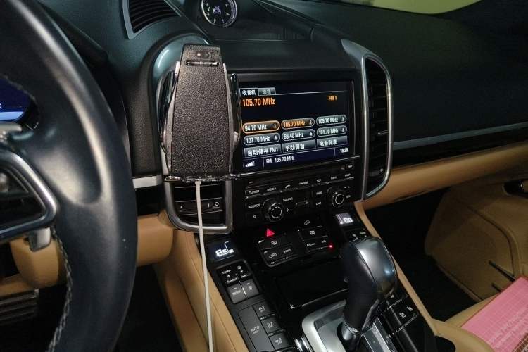 Used Porsche Cayenne 2015 Cayenne 3.0T Audio And AC Panel