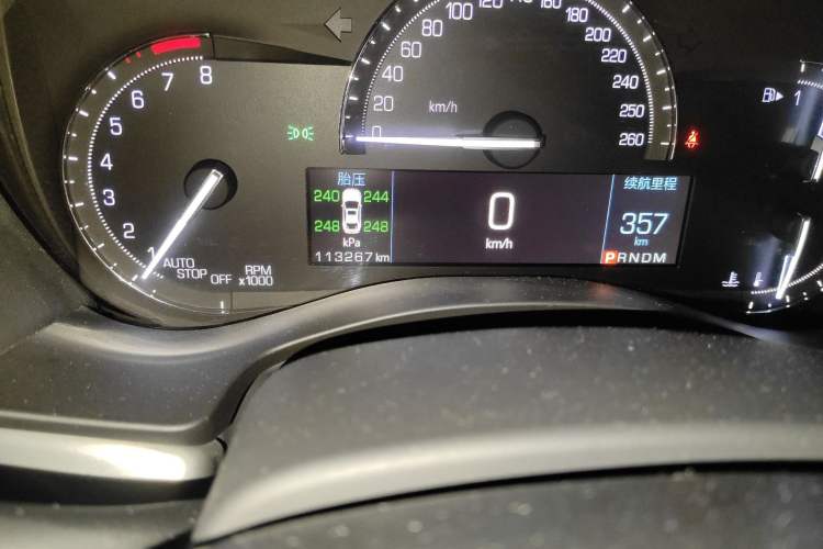 Used Cadillac ATS-L 2017 28T Fashion Edition Odometer Close Up