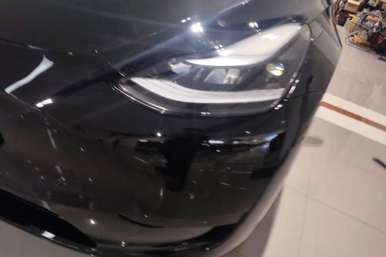 Used Tesla Model Y 2022 Rear-Wheel-Drive Version
